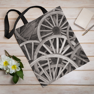 Lina vai kokvilnas auduma maisiņš «Veci koka riteņi» | Kolekcija «Melnbalts»