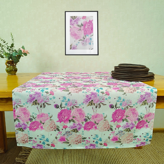 Cotton Table Runner «Summer Waltz»
