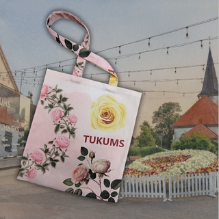 Tukuma Rožu svētku maisiņš – radīts no 50 metrus gara karoga | diz. 1